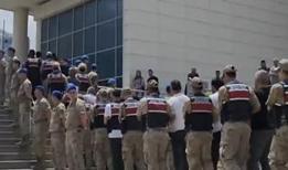 Dolandırıcı organize suç örgütlerine yönelik operasyonlarda 230 şüpheli yakalandı