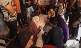 Gazze'de yardım bekleyen sivillere bomba yağdı! Bu kez hedef çadırlar ve okullar