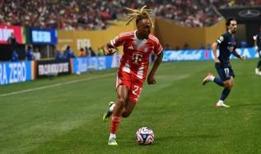 Galatasaray'da Elias Jelert ve Frankowski için Sacha Boey transferi gündemde