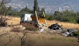 CHP'li belediyeden çevre katliamı... Çöpleri boşaltırken suçüstü yakalandı
