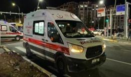 Elazığ'da ambulans ile otomobil çarpıştı: 3 yaralı