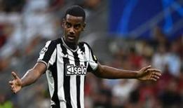 Isak resmen Liverpool'da!