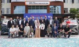 Kartal Anadolu İmam Hatip Lisesi'nde dereceye giren öğrencilere Togg hediye edildi