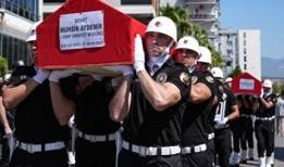 İzmir şehitlerine veda