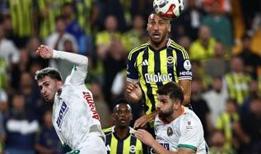 Cenk Tosun: 'Elime çarptı ağabey' dedi