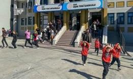 MEB'den afetlere karşı okullarda eş zamanlı tahliye tatbikatı