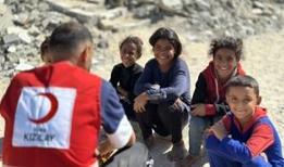 Türk Kızılay'dan Gazze'ye yardım eli: Filistinlilerin yaraları sarılıyor