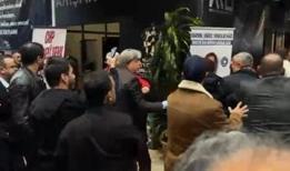 CHP kongresinde basına saldırı
