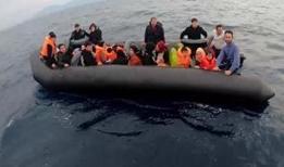 İzmir'de düzensiz göçmen operasyonu: 52 kişi yakalandı