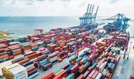 Dünya çalkalanırken Türkiye hedefine ilerliyor! İhracatta rekor, turizmde artış