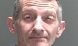 Cezaevi memurları, ölmek isteyen katili kurtarmaya çalıştı