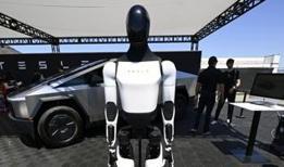 Tesla'nın insan biçimli robot vizyonu: Optimus ile yeni bir çağ mı başlıyor?