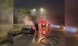 Adana'da seyir halindeki otomobilde çıkan yangın söndürüldü