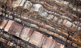 Dünya'nın jeolojik tarihinde gizli matematiksel desen keşfedildi