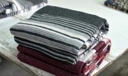 Ünlülerin almak için yarıştığı ağırlıklı battaniyeler işe yarıyor mu?