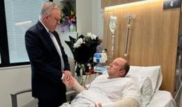 Başbakan Albanese ayağına gitti: Ahmed, sen bir kahramansın