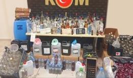 İzmir'de sahte içki operasyonu! 3 bin litre etil alkol ele geçirildi