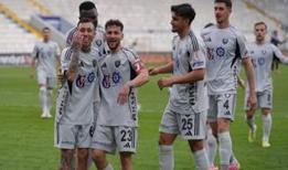 Erzurumspor FK oyuncularının gol sevinci
