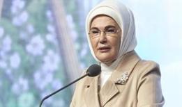 Emine Erdoğan, AA'nın "Yılın Kareleri" oylamasına katıldı