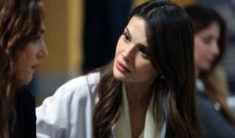 Uzak Şehir'in Alya'sı Sinem Ünsal'ın beğeni toplayan saç modelleri… Her hali ayrı olay!