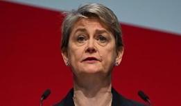 İngiltere Dışişleri Bakanı'ndan Trump'a "Diplomasiyi sosyal medyadan yapmıyoruz" yanıtı