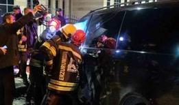 Erzurum'da feci kaza: Kavşak adeta savaş alanına döndü