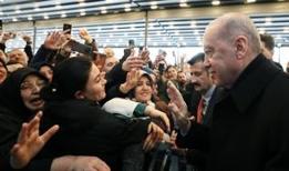 Cumhurbaşkanı Erdoğan ve bakanlar Rize'de saf tuttu: Geniş katılımlı cuma namazı