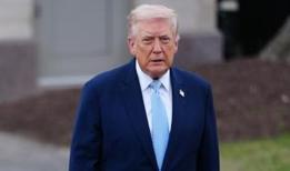 Trump'tan İran'a gözdağı: Uzun kalırsak ülkelerini yeniden inşa edemeyecekler