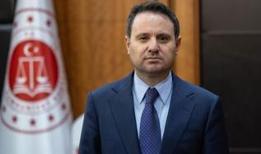 CHP'li Emir'e açtığı davadan kazandığı tazminatı AFAD'a bağışladı