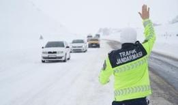 Muş'ta trafiği tehlikeye atan sürücüye 215 bin 662 TL ceza!