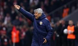 Milli takım kampında fenalaşan Mircea Lucescu hastaneye kaldırıldı