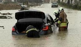 Bugün ve yarına dikkat! Sel, su baskını ve çığ uyarısı...  Bir çok ilde görülecek