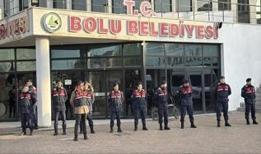 Bolu Belediyesi'ne soruşturmada yeni dalga: Başkan Yardımcısı gözaltına alındı