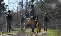 Edirne'de kaçmaya çalışan biri Fetullahçı Terör Örgütü (FETÖ) üyesi 3 kişi yakalandı