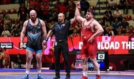 Elimizin kalkmaması onlara en büyük dersti! Rıza Kayaalp rekora bir adım daha yaklaştı