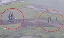 3 çocuk boş arazide dehşet saçtı! Kurşun sesleri art arda duyuldu