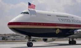 Trump'ın Air Force One'u, savunma önlemlerinden yoksun olabilir iddiası