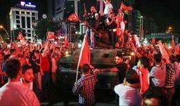 Karanlık vesayet tarihin çöplüğüne gömüldü! Bakanlardan 15 Temmuz Destanı paylaşımları