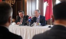 Hulusi Akar: S-400 konusu çözüme kavuşacak, F-35 programı yeniden başlayabilir