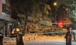 Bahçelievler'de korkutan anlar: 4 katlı bina yerle bir oldu