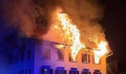 İsviçre'de restoranda yangın: 8 yaralı, 5 kayıp