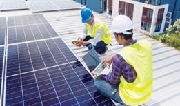 Çatıdaki elektrik ülkeyi aydınlatabilir
