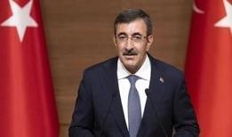 "Türkiye'nin geleceğinde vesayete de darbelere de yer yoktur"