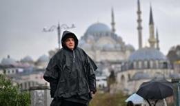 Sağanak ve fırtına kapıda! Meteoroloji: İstanbul'da yağmur sürecek