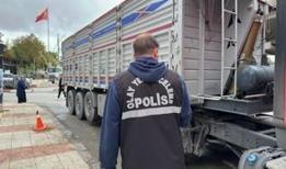 Uşak'ta tır çarpan yaşlı yaya kaza sonrası hayatını kaybetti