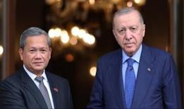A takımı Dolmabahçe'de toplandı: Cumhurbaşkanı Erdoğan-Manet bir araya geldi