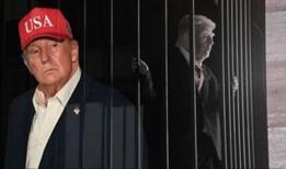 Meydanları dolduran anlar: Trump'ı hapse attılar
