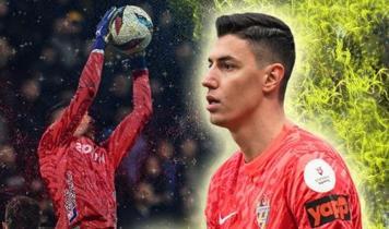 Süper Lig devleri peşindeydi! Berke Özer'den yeni rekor geldi