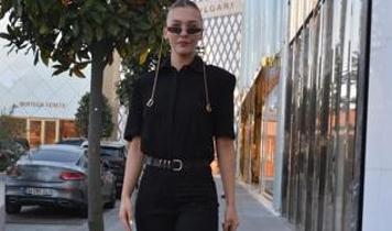 Alışveriş molasında stil şov... Melisa Döngel enerjisiyle parladı
