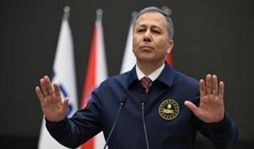 Bakan Yerlikaya'dan CHP'nin otobüs şoförüne tepki: Hak ettiği yanıtı alacak